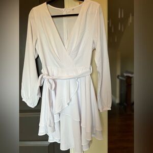 ᑕᑌ丅ᗴ Wrap-Look White Dress